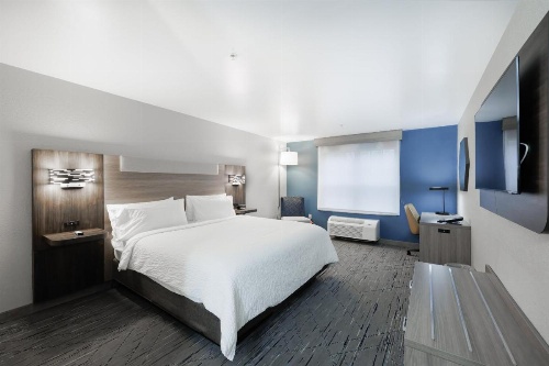 Holiday Inn Express & Suites Zion image 15