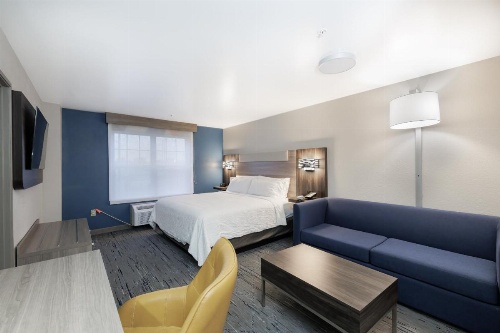 Holiday Inn Express & Suites Zion image 24